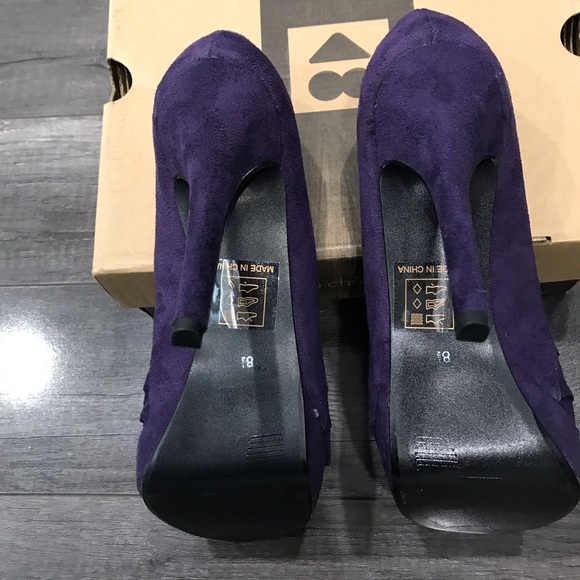 Le Château Deep Purple Suede Heels - Size 8.5 - Picture 4 of 4